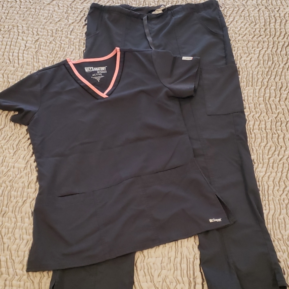 Grey's anatomy uniform top with pants